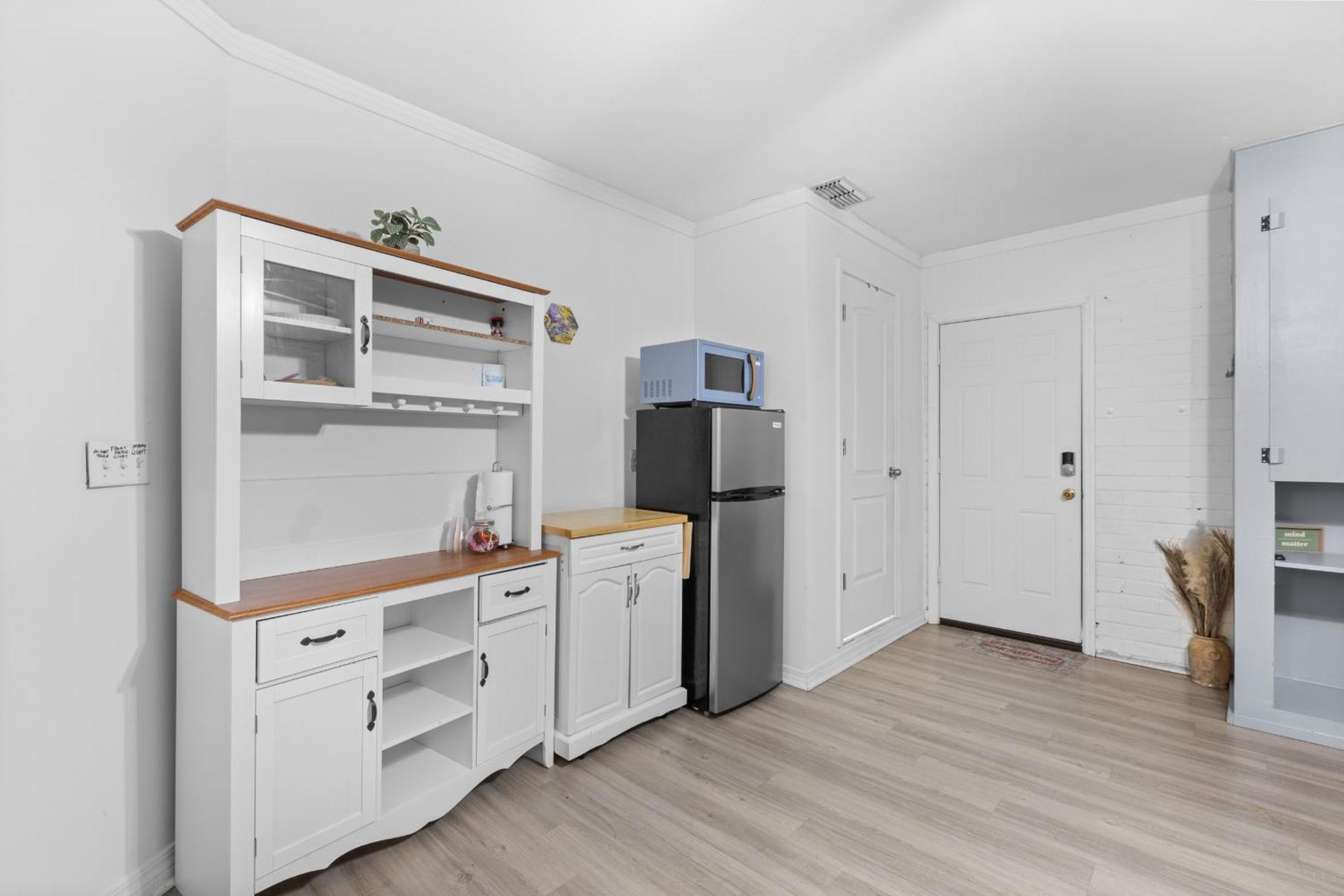 Pet Friendly Large Studio With Free Wi-Fi In Great Location! Ориндж-Парк Екстер'єр фото